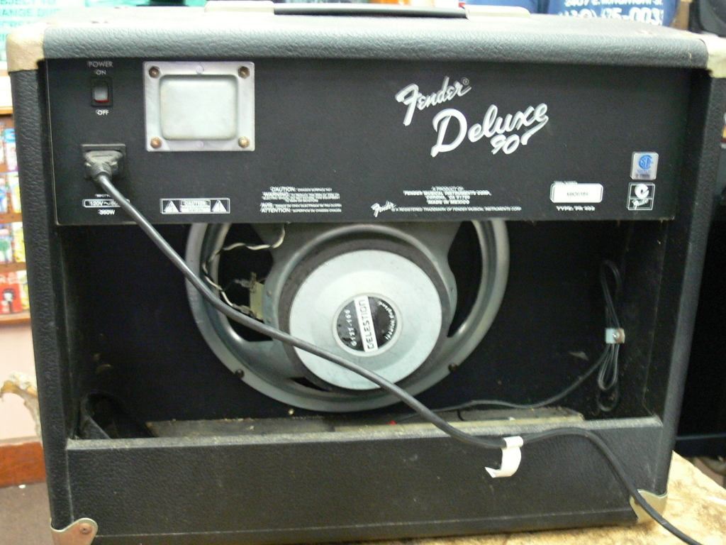 Cash USA FENDER GUITAR AMP DELUXE 90