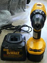 Picture of DEWALT DC759 18V 1/2" CORDLESS DRILL/DRIVER WITH CHARGER DW9116