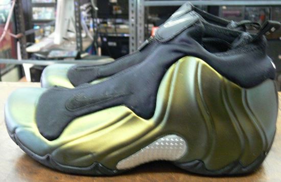 Picture of NIKE FLIGHTPOSITE SIZE 8 SNEAKER 