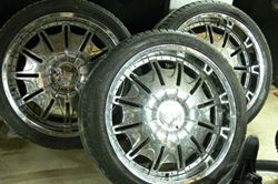 Picture of 4 PLAYER 24" CHROME RIMS AND TIRES 5 PLUG UNIVERSAL