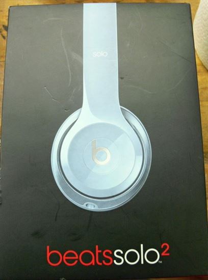 Picture of BEATS B0518 SOLO 2 ON-EAR LIGHTWEIGHT HEADPHONES GLOSS GREY