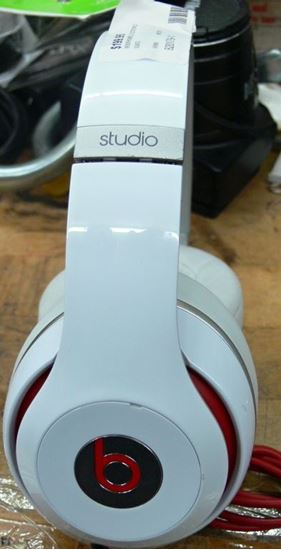 Picture of BEATS BY DR. DRE STUDIO B0500 HEADPHONES WHITE