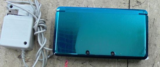Picture of NINTENDO 3DS CTR-001 BLUE W/ CHARGER & STYLUS