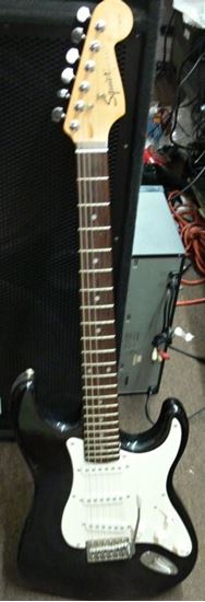 Picture of FENDER SQUIER STRAT GUITAR