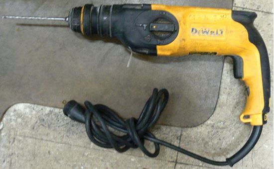 Picture of DEWALT D25113 HEAVY DUTY ROTARY HAMMER DRILL