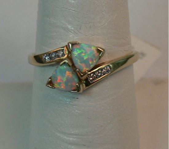 Picture of 10K YELLOW GOLD OPAL & DIAMOND RING SZ-7.25 1.5G