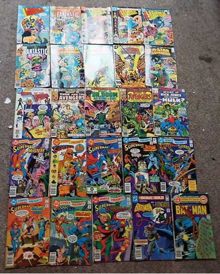 Picture of 25 ASSORTED COMIC BOOKS FANTASTIC FOUR BATMAN SUPERMAN AVENGERS DR.DOOM