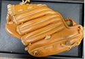 Picture of MICKEY MANTLE SIGNED AUTOGRAPHED GLOVE WITH COA PSA/DNA
