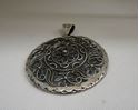 Picture of STERLING SILVER ROUND PENDANT 17.8 GR  MINT CONDITION.