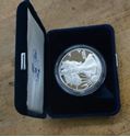 Picture of 2004 American Silver Eagle Uncirculated .999 Fine Silver Dollar 1 oz with box  