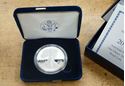 Picture of US Mint 2010-W American Eagle 1 oz Ounce Silver Dollar Proof Coin w/ Box & COA 