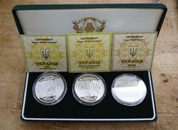 Picture of SET OF 3 SILVER COINS OF NATIONAL BANK OF UKRAINE 1998;1998;1999 WITH COA MINT CONDITION.