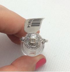 Picture of 14kt white gold fashion ring with diamonds baguettes and rounds 0.42 pts size 7 3.2 gr 849841-4