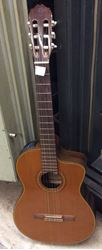 Picture of Takamine guitar musical instrument with case model # CD132sc pre owned 849765-1 