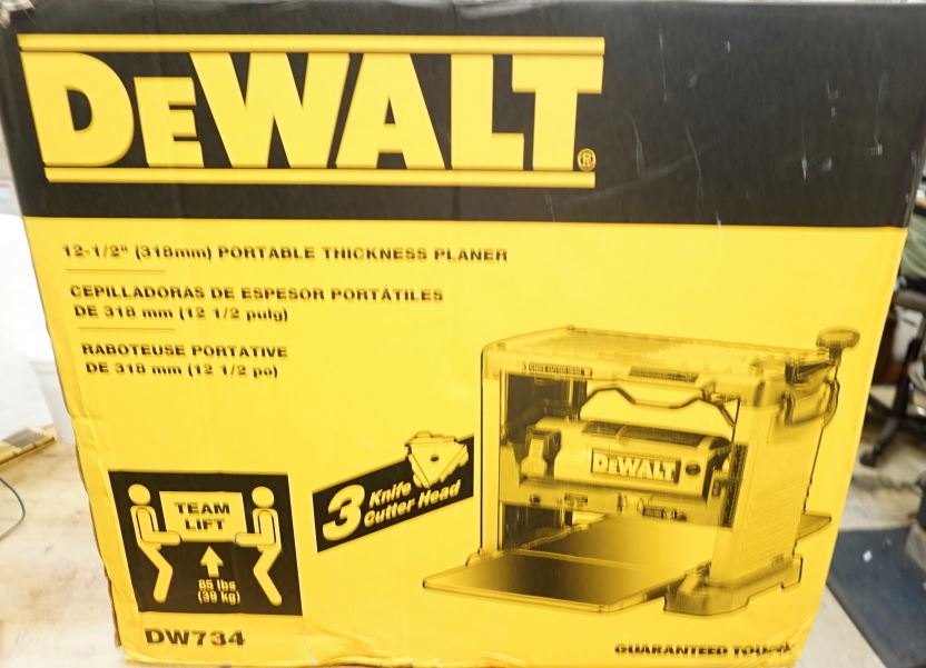 Cash USA Pawnshop. DEWALT 12-1/2" 318MM PORTABLE THICKNESS PLANER NEW OPEN BOX.