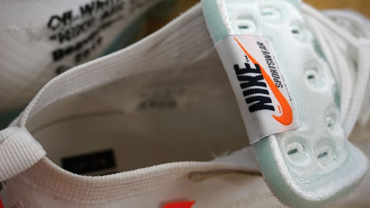 Off white vapormax laces hotsell