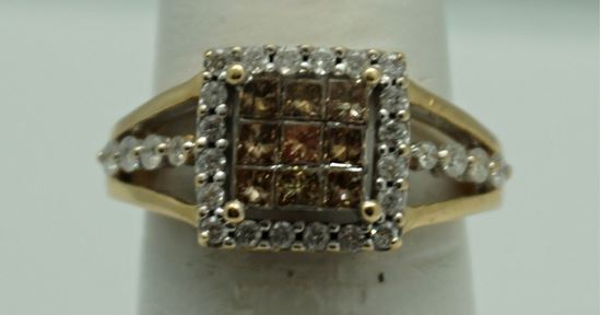Picture of 14kt yellow gold ring size 7 4.2 gr with 1 carat diamonds 