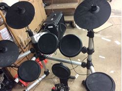 Picture of Simons drum set 8 pieces used tested in a good working order 849873-1 