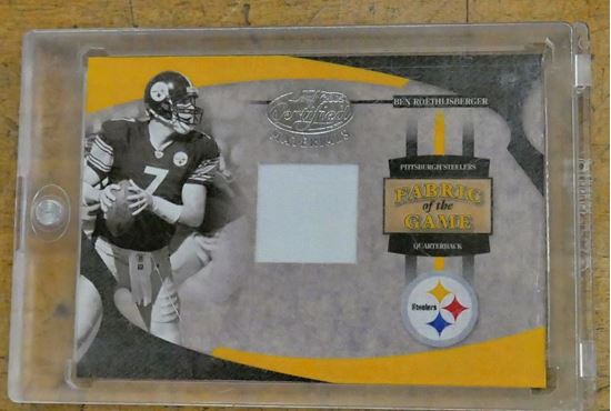 Picture of 2005 BEN ROETHLISBERGER PIECE OF JERSEY IN CASE 050/100 COLLECTIBLE. VERY GOOD CONDITION. 