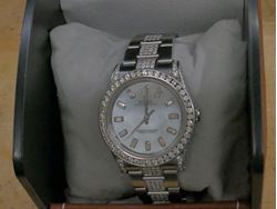Picture of STAINLESS STEEL ROLEX WITH 390 DIAMONDS APPROXIMATELY 7.5-8 CARAT. 855067-1