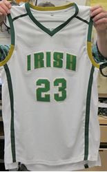 Picture of LEBRON JAMES SCHOOL JERSEY NUMBER 23 SIGNED WITH  (COA CL CHOICE APROVAL 01635) SIZE XL . 
