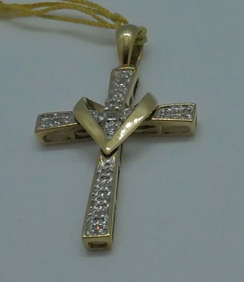 Picture of 10kt yellow gold cross with heart and 0.15pts of diamonds 815230-1