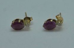 Picture of 14kt yellow gold earrings with 2red rubies and 2 small diamonds 0.6 grams 824168-1